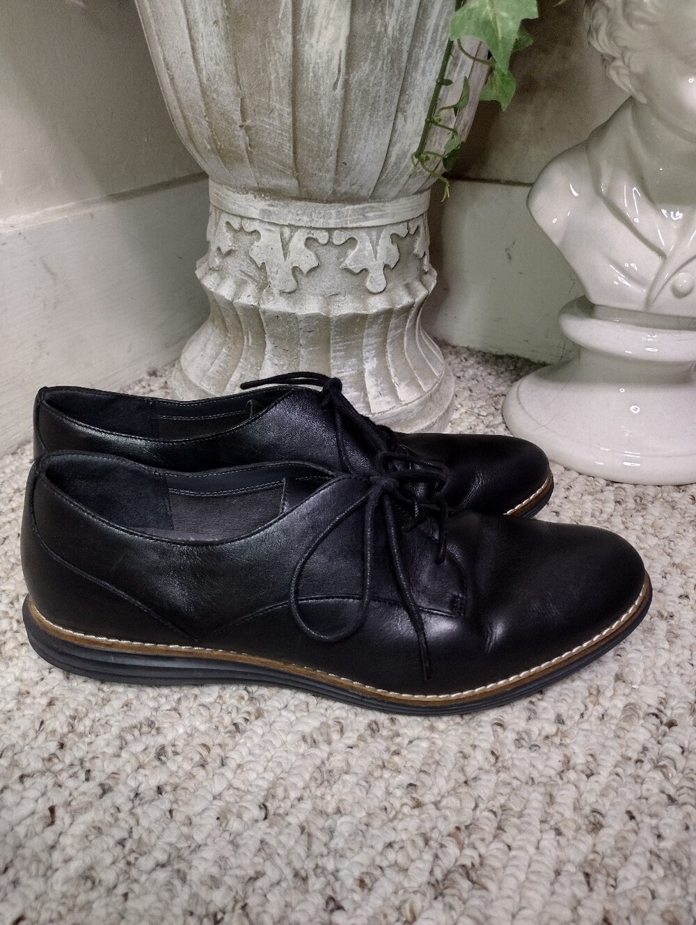 Cole Haan Original Grand Women's Plain Black Leather Lace-Up Leather Oxfords